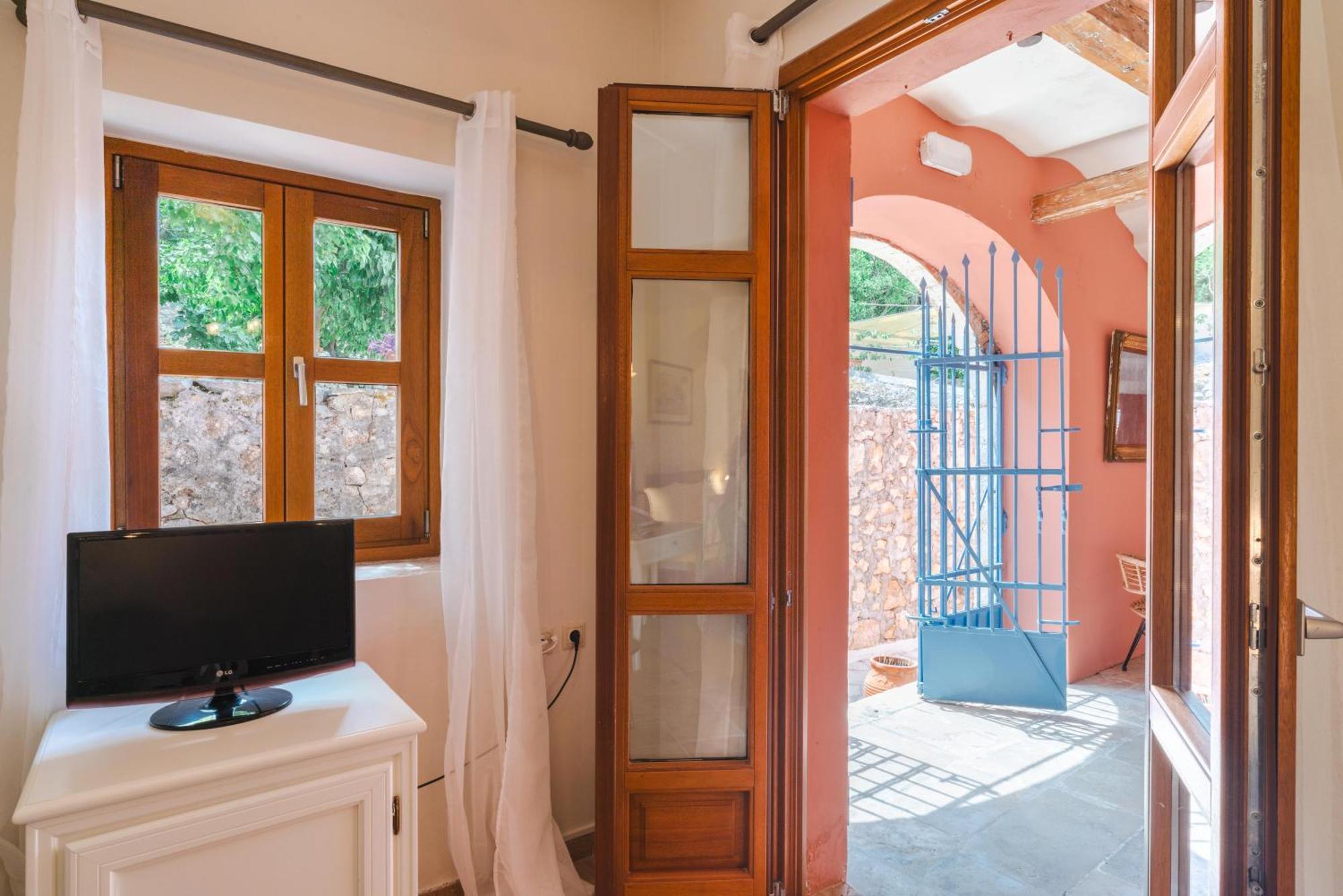 Authentic Suites In Fiscardo Фискардон Экстерьер фото